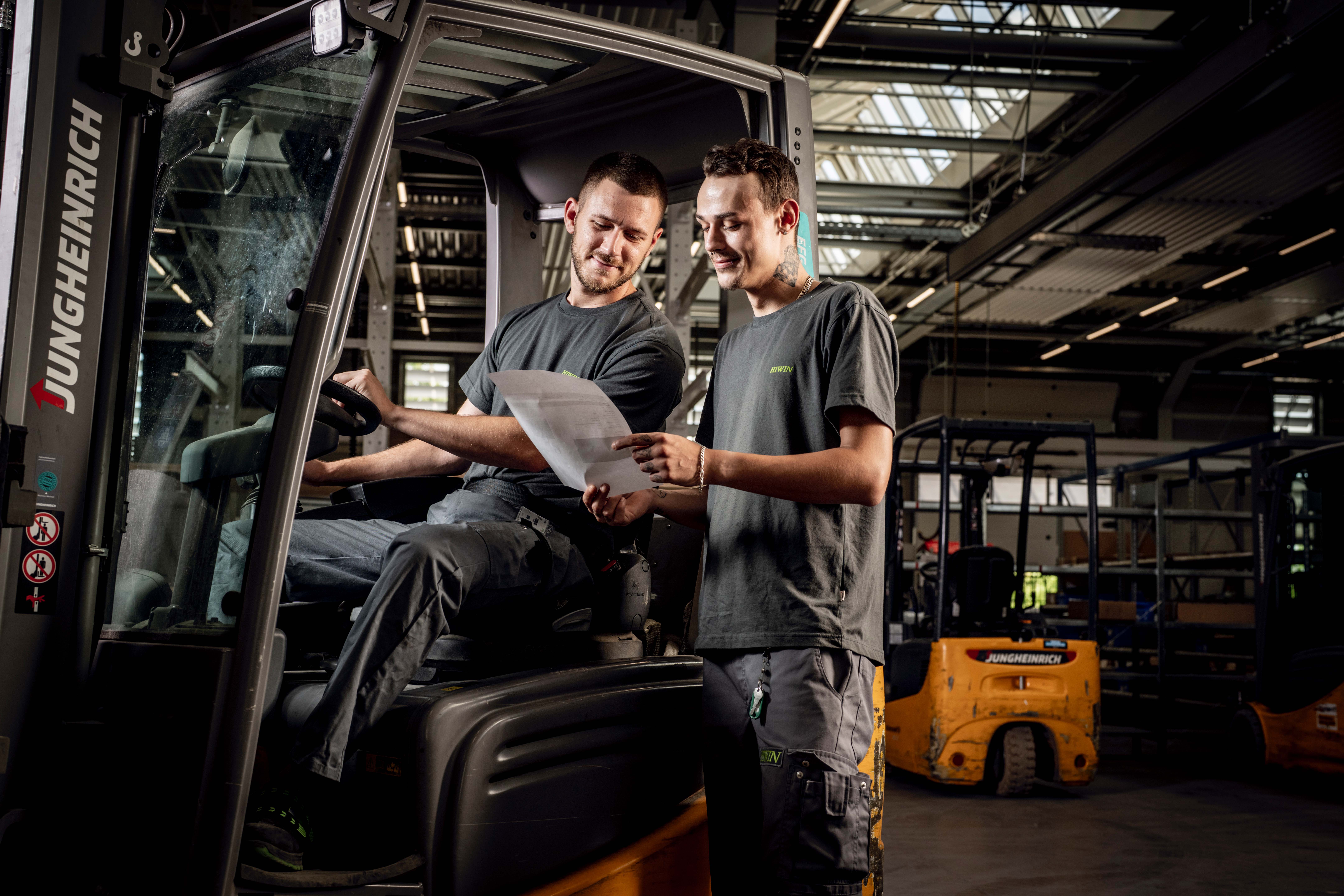 Warehouse logistics specialist (m/f/d)